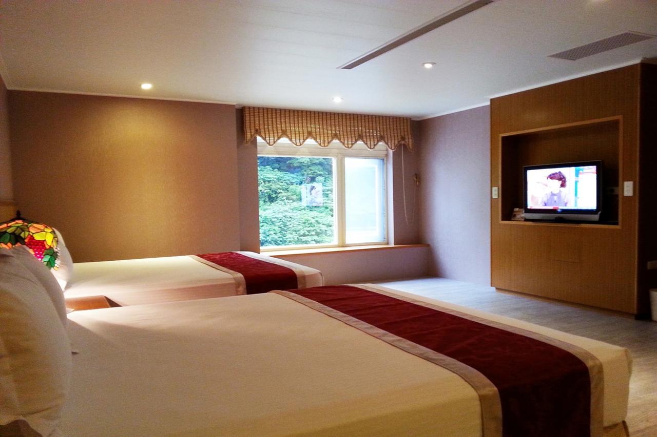 Appartement Yufuin Hot Spring à Wulai Extérieur photo
